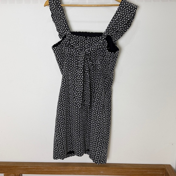 Scoop Black and White Embroidered Dress Size M (8-10) EUC - Picture 4 of 6